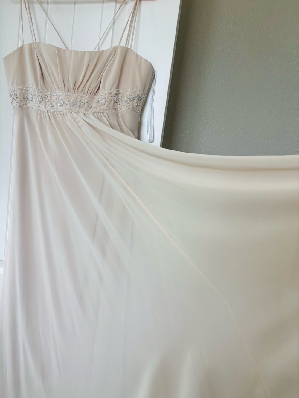 Spaghetti-Strap Ivory Evening Dress with Embellished Waist